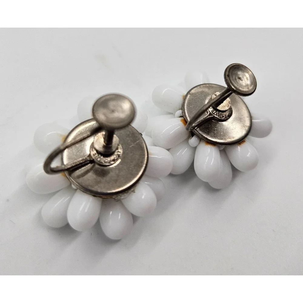 Vintage West Germany White Milk Glass Daisy Flower Screw Back Earrings Retro MCM